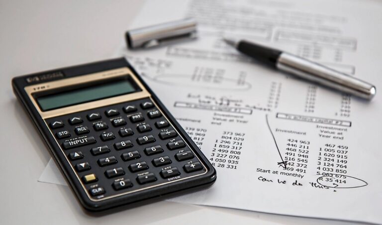 Calculatrice et feuille de calculs statistiques pour réviser l'UE4 PASS évaluation